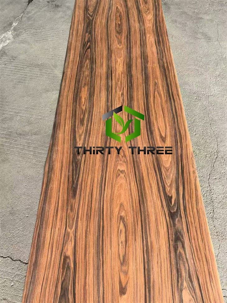 Wholesale 640mm * 2500mm Walnut Teak Engineered Wood Veneer
